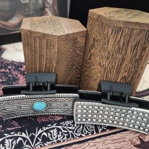 Western-Inspired Silver Hair Claw Clips with Turquoise Accent Set A31 Bundle